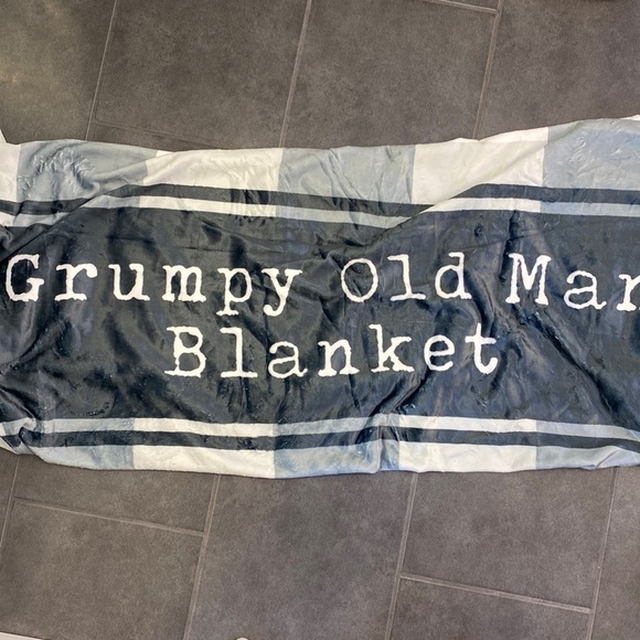 None Other - New! Grumpy Old Man Oversized Throw Blanket